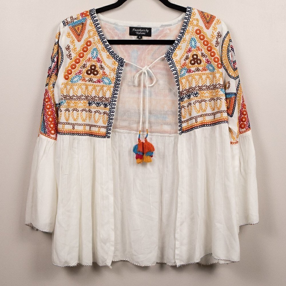Feathers by Tolani Mara embroidered kimono-S
